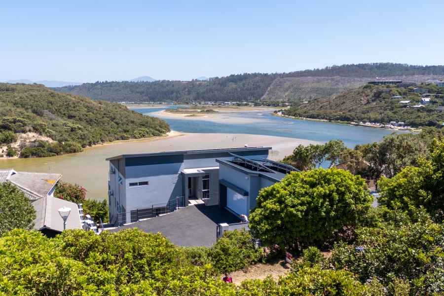 4 Bedroom Property for Sale in Kingfisher Creek Western Cape